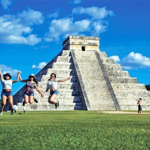 Chichen Itza Tour - featuring all inclusive meal