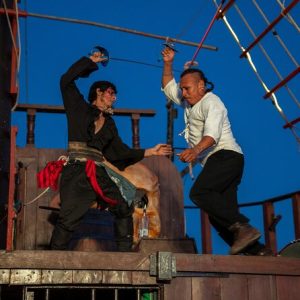 Jolly Roger Pirate Show and Dinner in Cancun